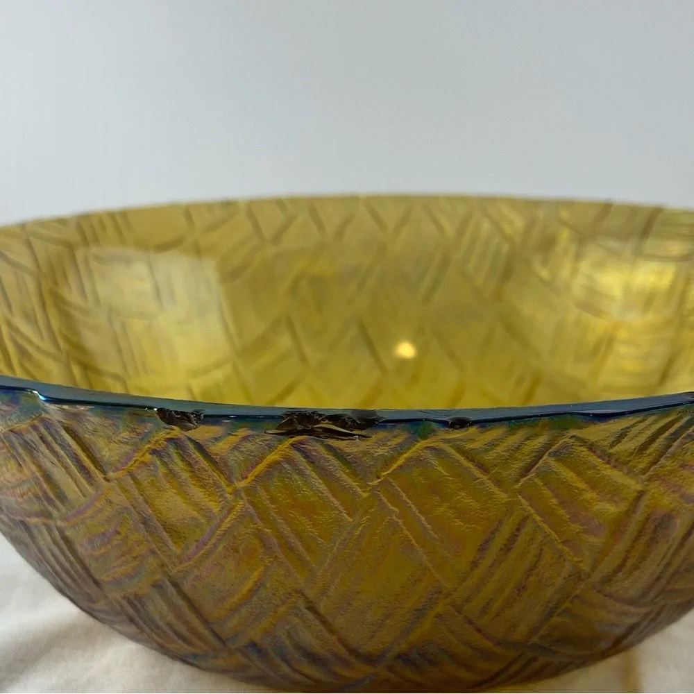 Vintage Indiana Glass Weavetex Basketweave Bowl Marigold Carnival Glass MCM 9”